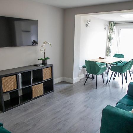 Wave Stays - Ground Floor Apartment - Outside Seating Area Cleveleys Exterior photo